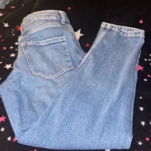 H&M relaxed fit girls jeans. Worn 2 times excellent condition